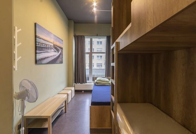 Семейный Номер, 110 Hostel