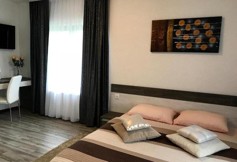 اتاق لوکس, Guest House Klanfar