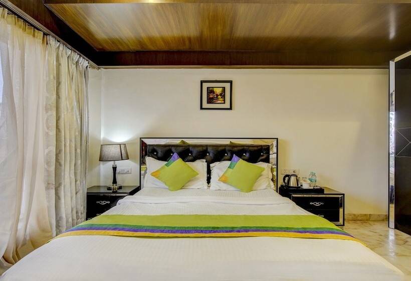 Quarto Deluxe, Treebo Soho Newtown