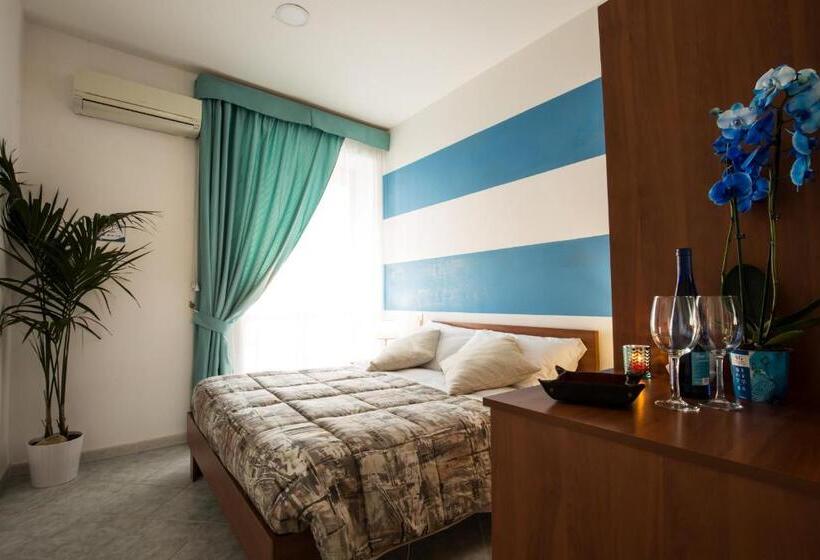 اتاق استاندارد با بالکن و چشم‌انداز دریا, Relais Vista Mare