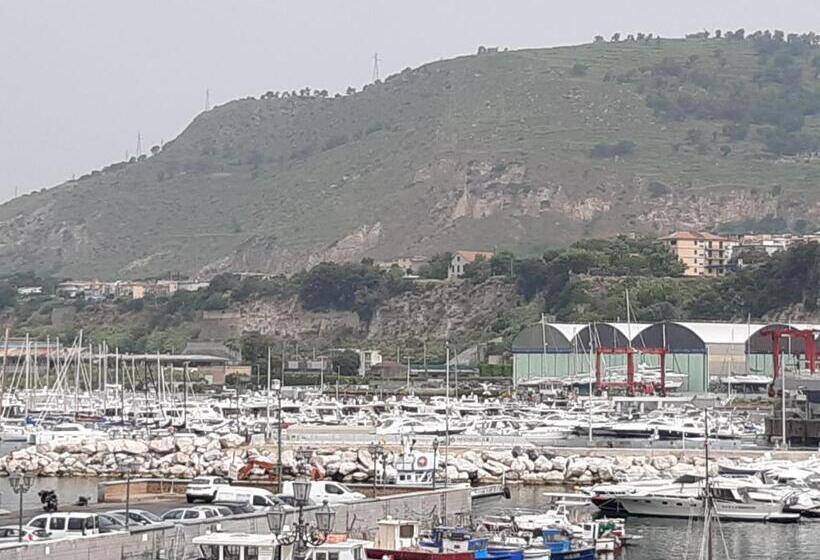 اتاق استاندارد با بالکن و چشم‌انداز دریا, Relais Vista Mare