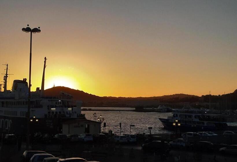 اتاق استاندارد با بالکن و چشم‌انداز دریا, Relais Vista Mare