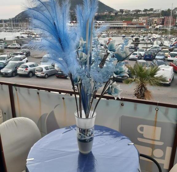 اتاق استاندارد با بالکن و چشم‌انداز دریا, Relais Vista Mare