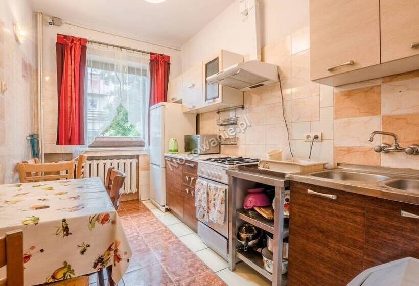 Семейный Номер Совместный Санузел, Folks Village Plowce House