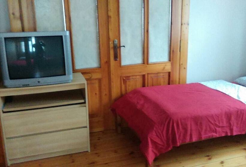Quarto Familiar Banheiro Compartilhado, Folks Village Plowce House