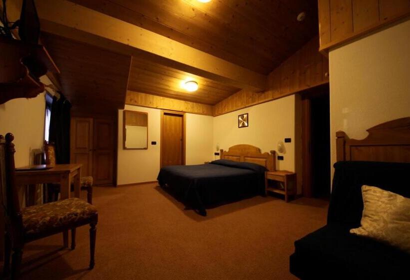 Апартаменты 2 Спальни с Балконом, Albergo Centrale Forni