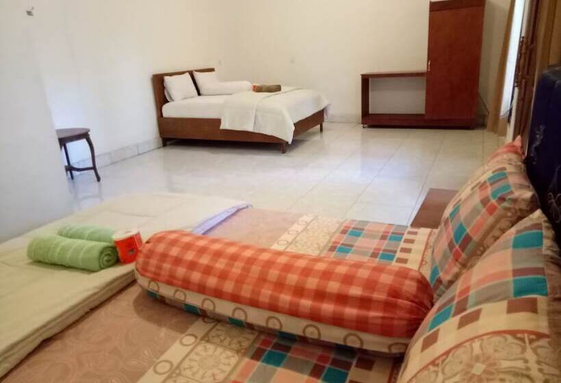 Quarto Familiar, Sari Laut