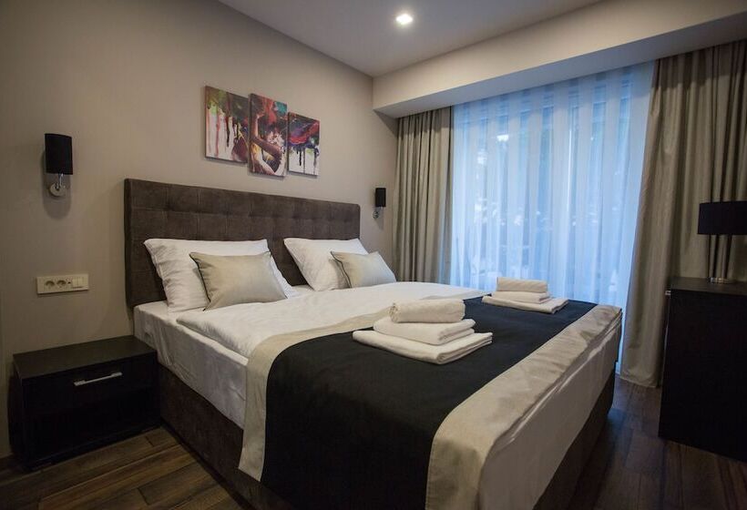اتاق استاندارد با بالکن و چشم‌انداز دریا, Central Beach 9