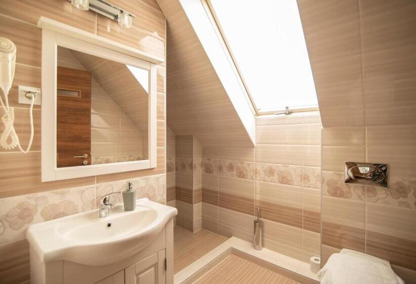 اتاق استاندارد, Sweet Life Wellness Apartments