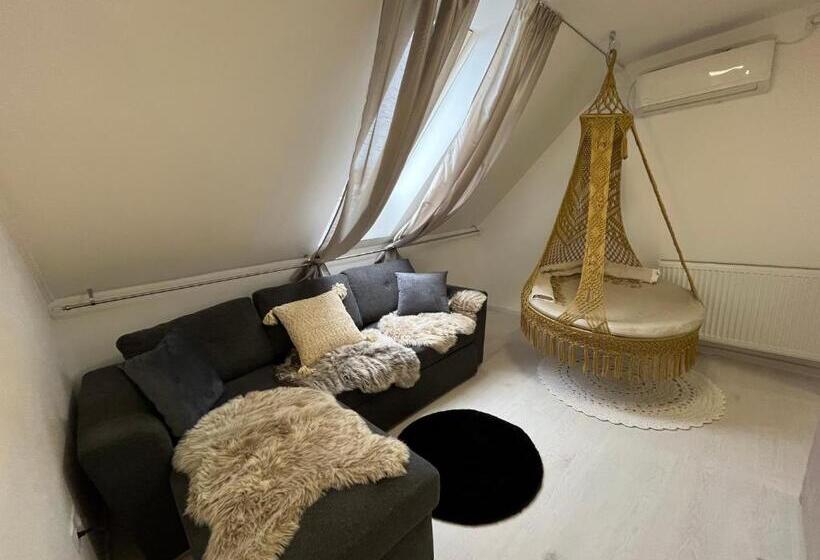 سوییت, Sweet Life Wellness Apartments