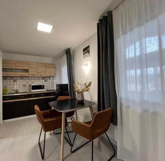 سوییت, Sweet Life Wellness Apartments