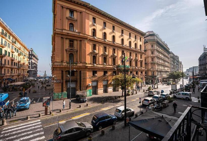 اتاق سه نفره سوپریور با چشمانداز دریا, Le Mummarelle Napoli