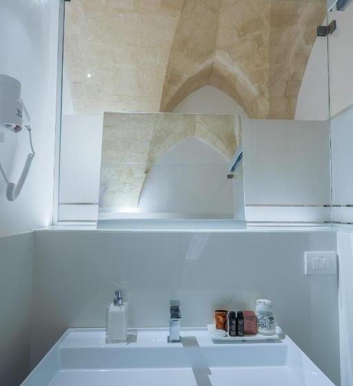 سوییت جونیور با بالکن, Vittorio Veneto Matera Luxury Rooms