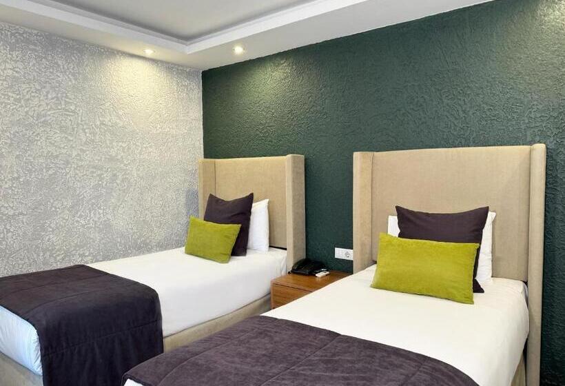 اتاق اکونومی, Carlton Hotel Old City