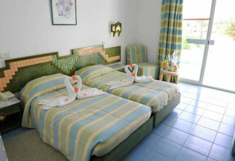 Номер Стандарт Трехместный, Djerba Holiday Beach
