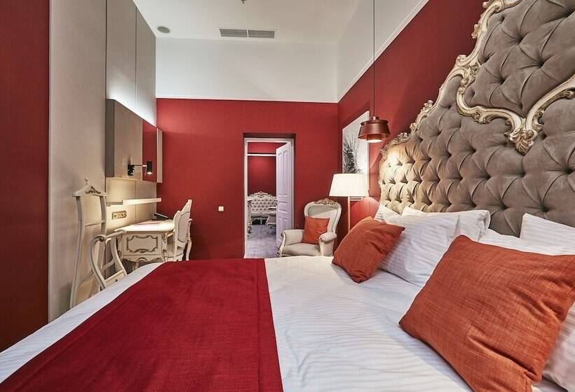 سوییت جونیور, Grand Hotel Lviv Casino & Spa