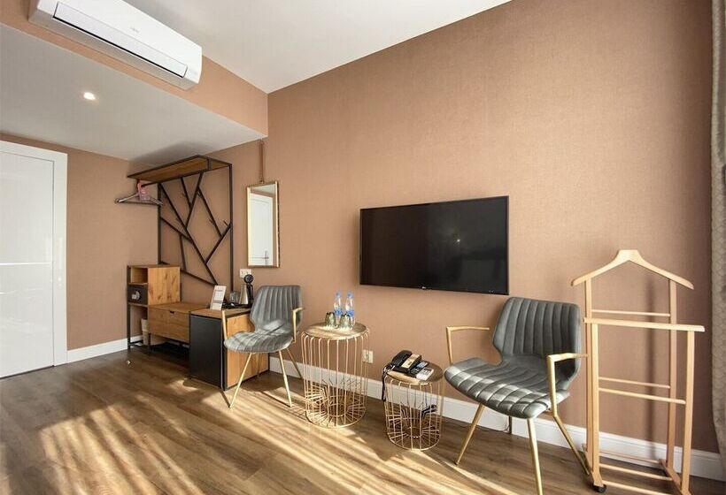 Номер Стандарт Вид на Парк, Hills Polyana Hotel & Spa