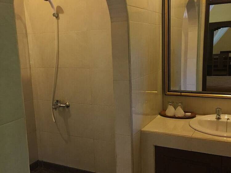 Quarto Estandar, Cafe Wayan Cottages Senggigi