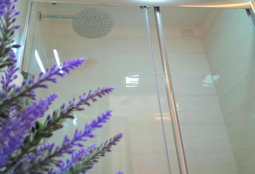 اتاق اجرایی, Brezza Marina Luxury Rooms