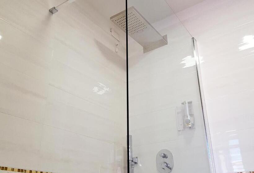 اتاق اجرایی, Brezza Marina Luxury Rooms