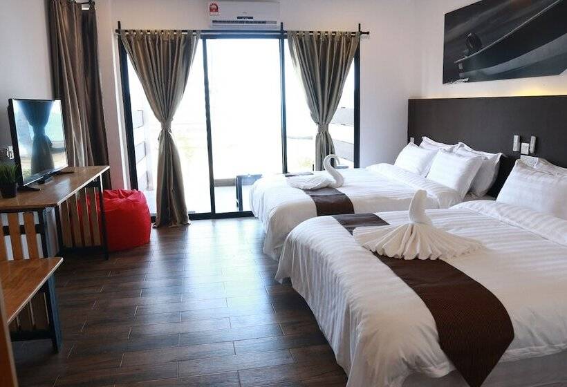 اتاق لوکس خانوادگی, The Barat Tioman Beach Resort