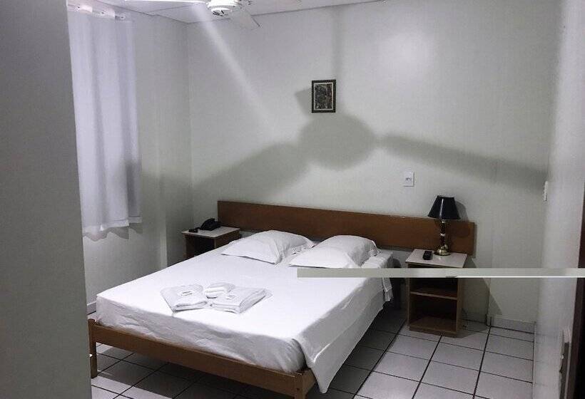 Quarto Triplo Standart, Super Economico