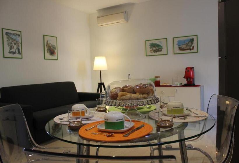 آپارتمان 1 خوابه با تراس, B&b Katerine