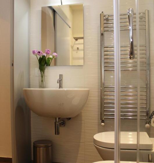 استودیوی لوکس, B&b Katerine