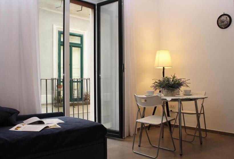 استودیوی لوکس, B&b Katerine