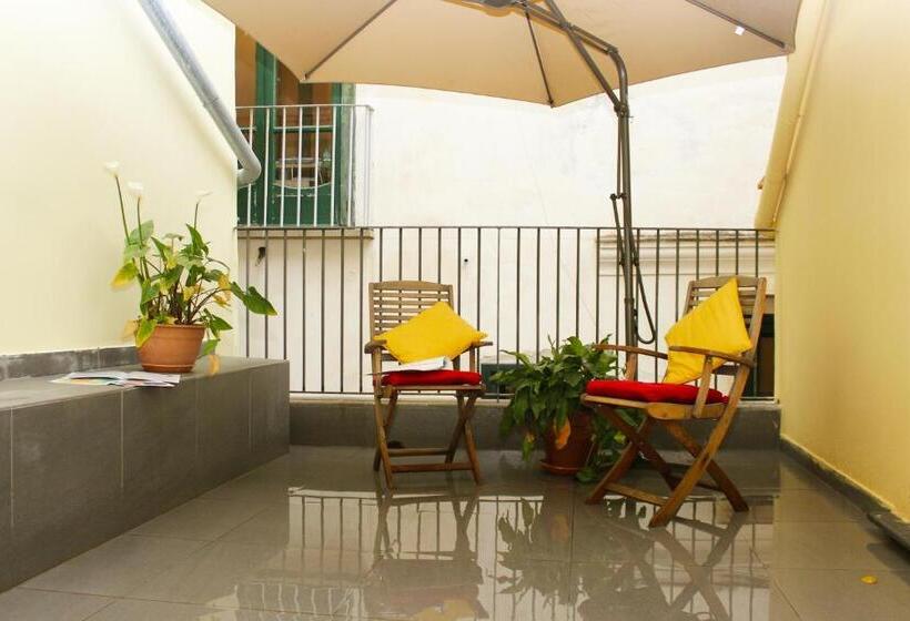 آپارتمان 1 خوابه با تراس, B&b Katerine