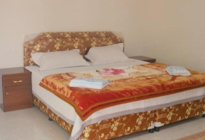 اتاق لوکس با بالکن, Jabel Shams Stars House