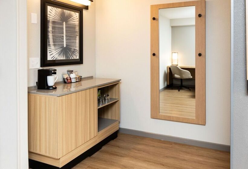 Номер Стандарт 2 Двуспальные Кровати, Hyatt Place Roanoke Airport / Valley View Mall