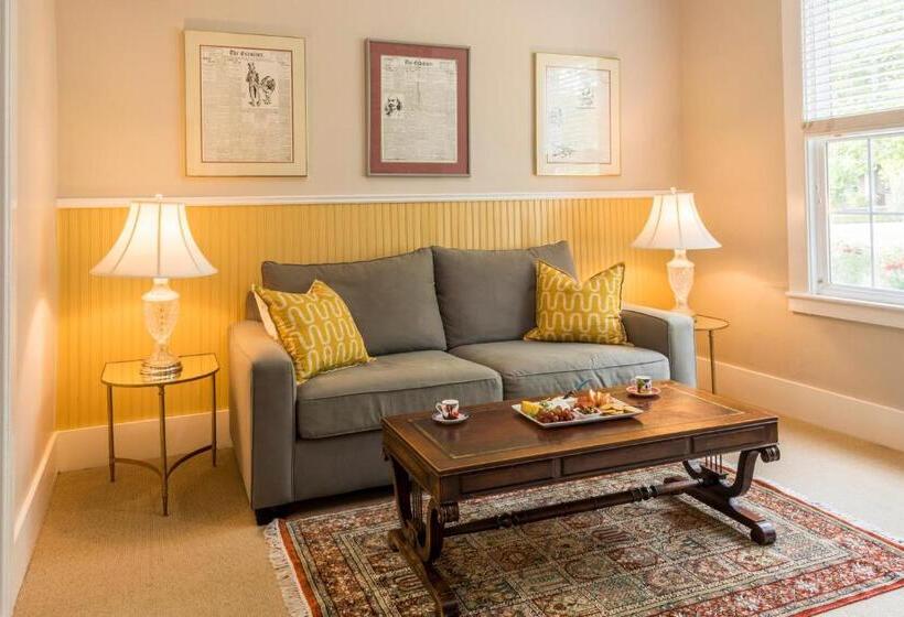 Номер Deluxe Кровать Кинг, Inn St Helena
