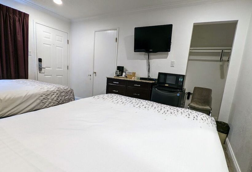 Номер Стандарт, Deluxe Inn