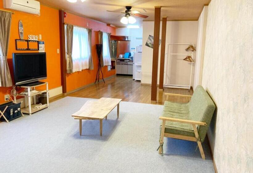 Семейный Номер, Seaside Pension Petit Shirahama