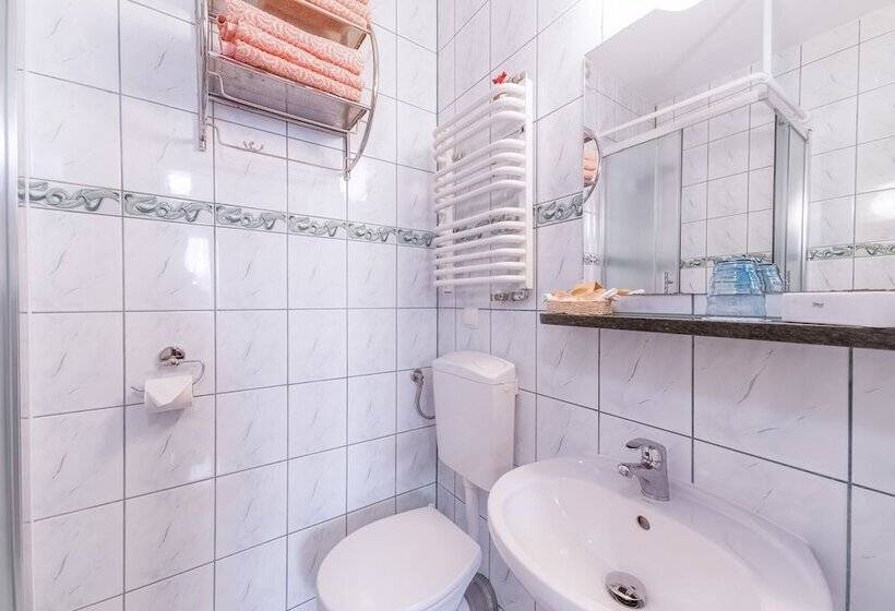 اتاق استاندارد سه نفره, Willa Roztoka & Spa   Idealne Miejsce Dla Twojej Rodziny