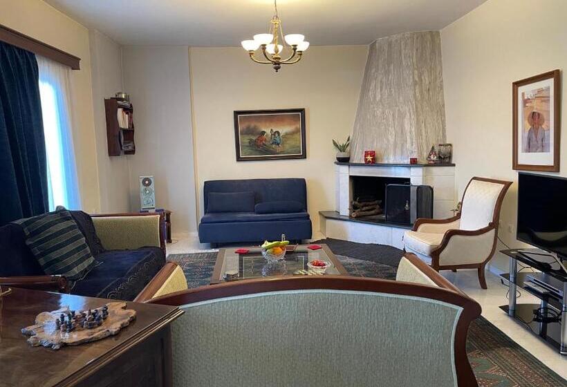 سوییت, Papastavrou Apartments