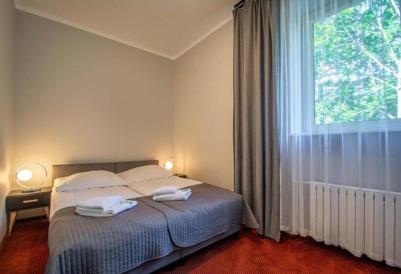 اتاق استاندارد, Resort Moderna Jastrzębia Góra