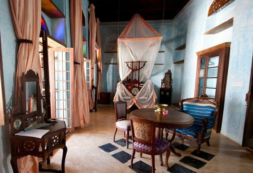 اتاق استاندارد, Emerson Spice