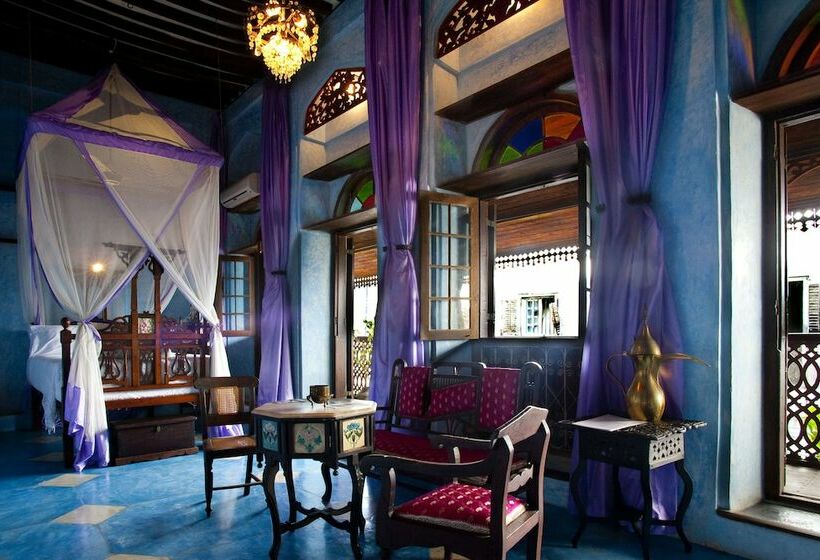 اتاق استاندارد, Emerson Spice