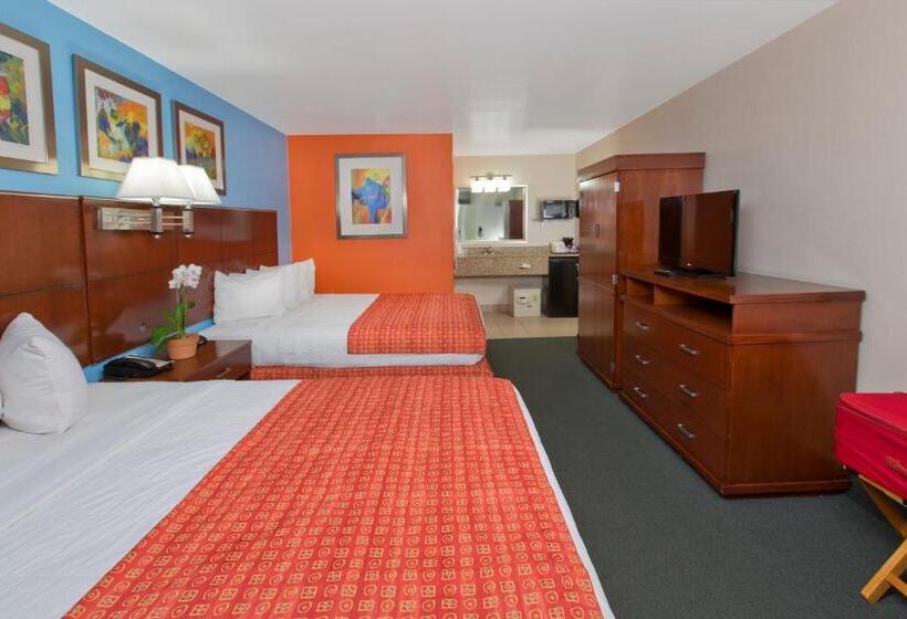 公園の見えるスタンダードルーム, Ramada By Wyndham Flamingo Water Park