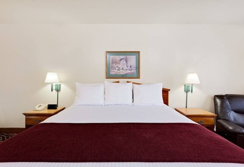 스위트 킹사이즈 침대, Days Inn By Wyndham San Angelo