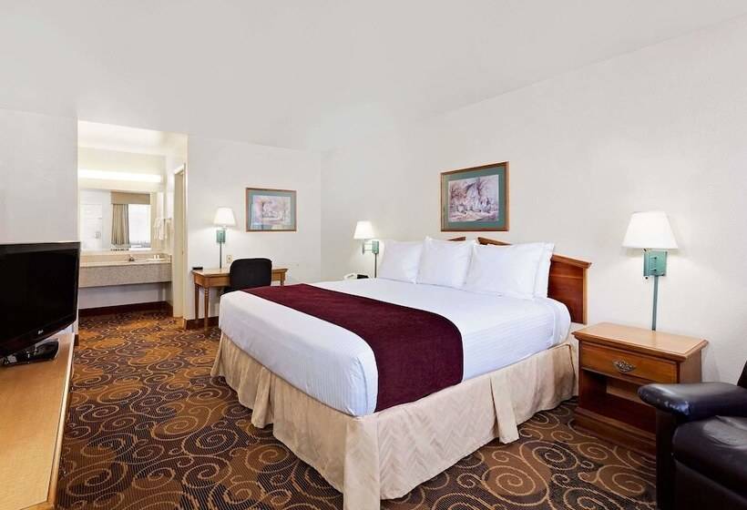 스위트 킹사이즈 침대, Days Inn By Wyndham San Angelo