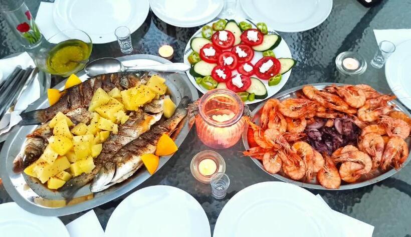 استودیو استاندارد با چشم‌انداز, Apartment's Meti