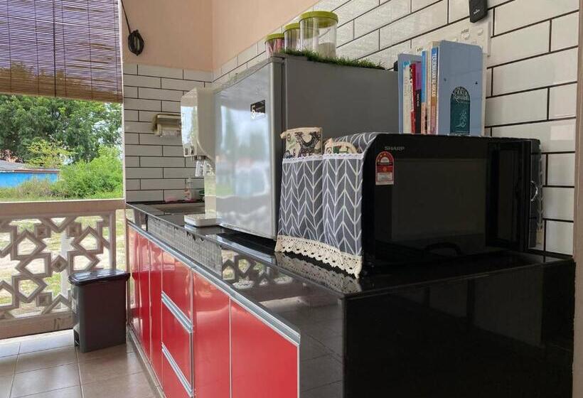 Номер Стандарт, Besut Guesthouse