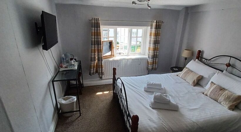 اتاق استاندارد با سرویس بهداشتی مشترک, Winchester Arms