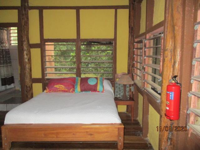 اتاق لوکس با بالکن و چشم‌انداز دریا, Cerros Beach Inn