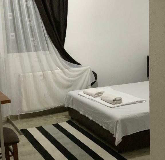 آپارتمان 1 خوابه با بالکن, Emro S