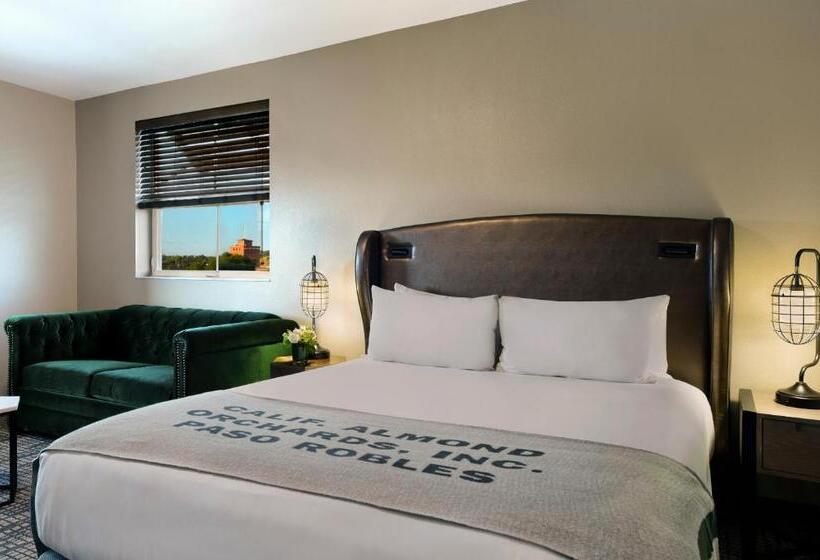 Люкс Кровать Кинг, Oxford Suites Paso Robles