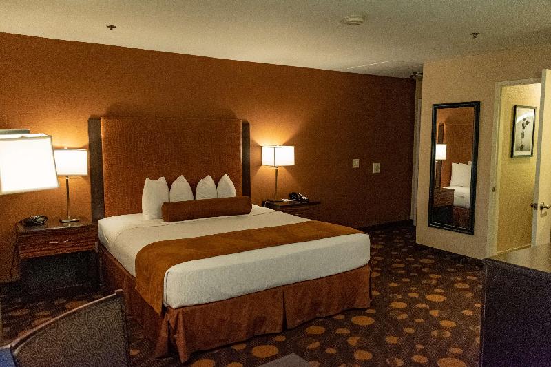 스탠다드 룸 킹사이즈 침대, Best Western Plus Suites Hotel Coronado Island